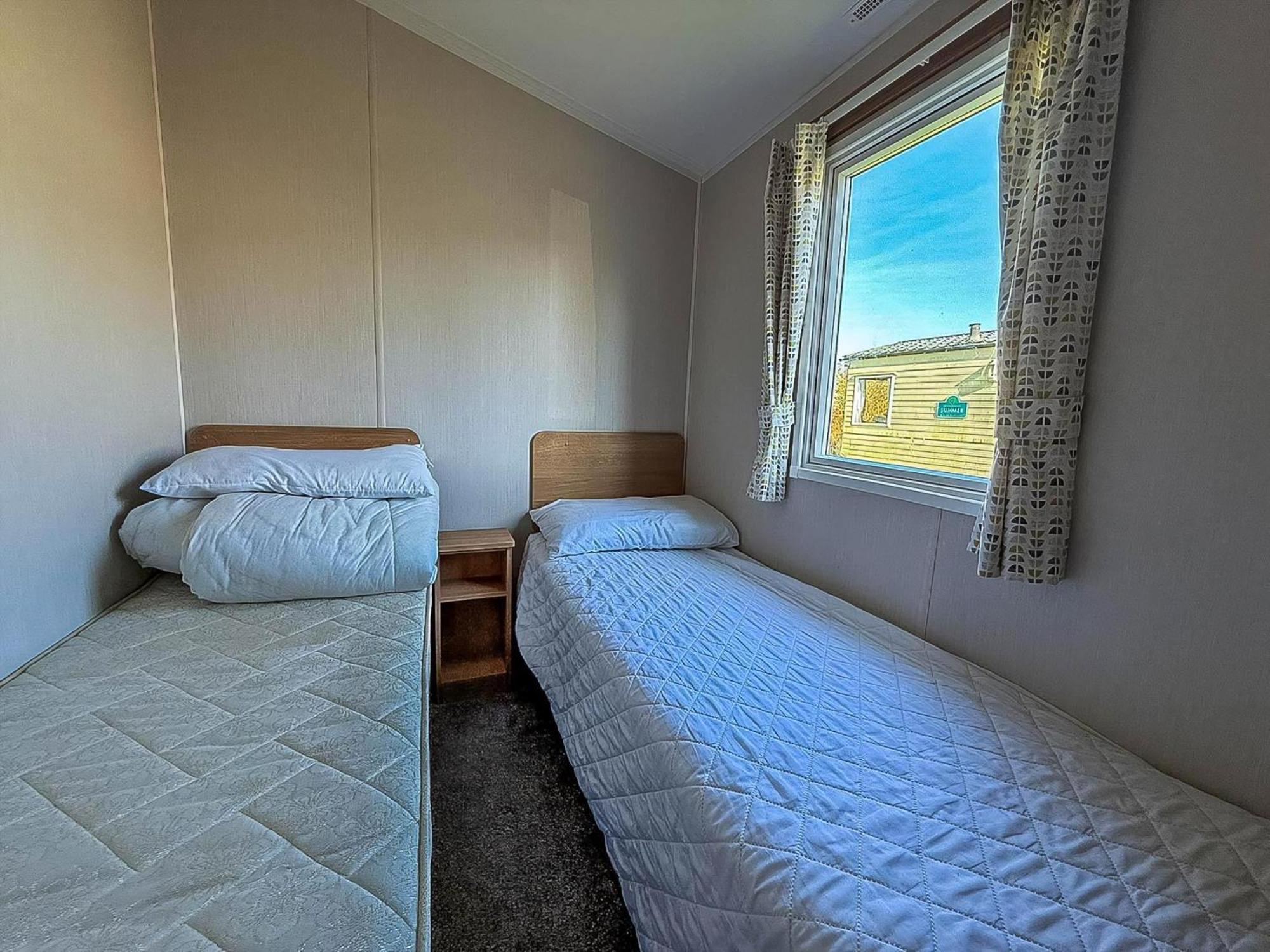Lovely 8 Berth Caravan In Southview Holiday Park, Ref 33042Tc Skegness Bagian luar foto