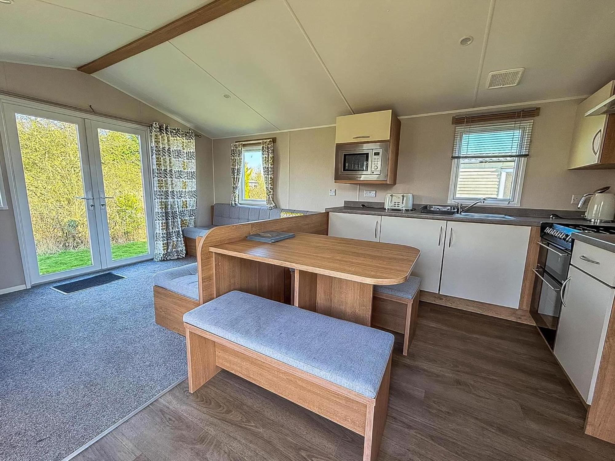Lovely 8 Berth Caravan In Southview Holiday Park, Ref 33042Tc Skegness Bagian luar foto